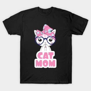 Cute Cat Mom T-Shirt